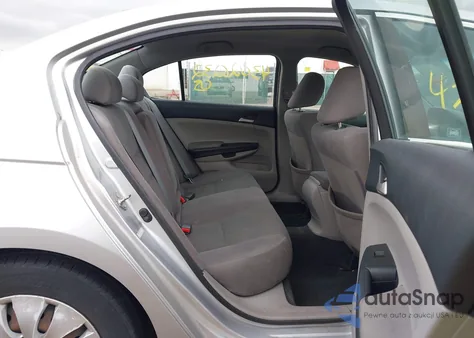 2012 Honda Accord 2.4 Lx z USA, uszkodzony, nr VIN 1HGCP2F35CA139711